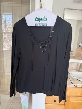 Wilfred Black Lace-Up V-Neck Long Sleeve Top